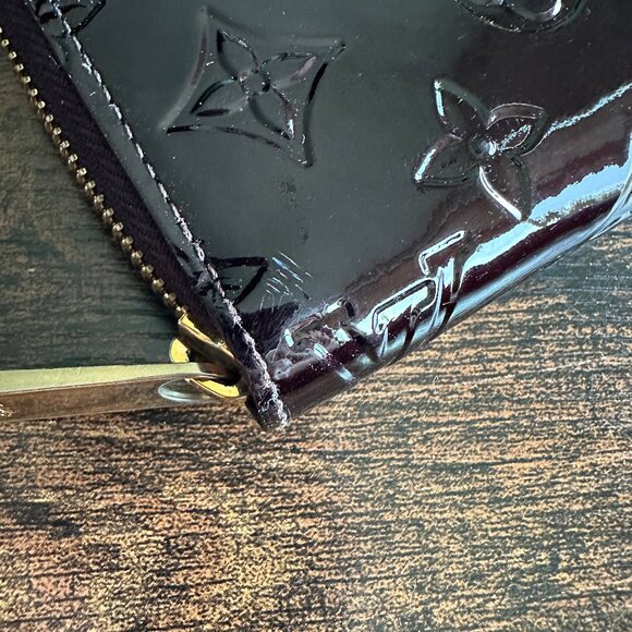 Louis Vuitton Monogram Vernis Zippy Wallet in Amarante M90416 - Picture 10 of 16